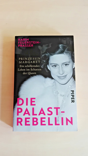 Die palast rebellin karin - palast-rebellin,